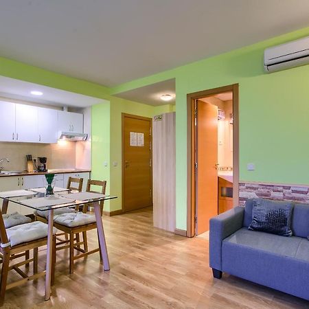 Apartamentos Barajas Madrid Bagian luar foto