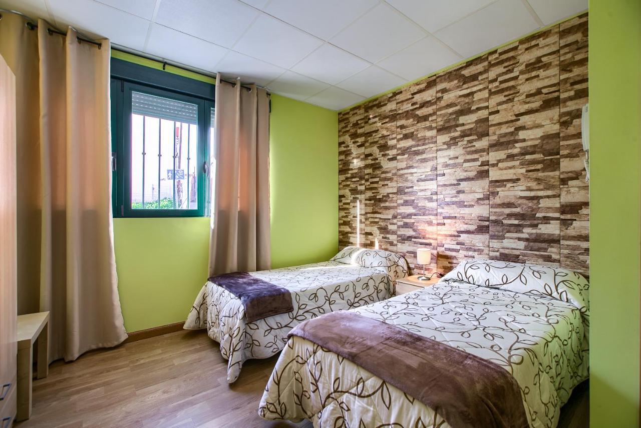 Apartamentos Barajas Madrid Bagian luar foto