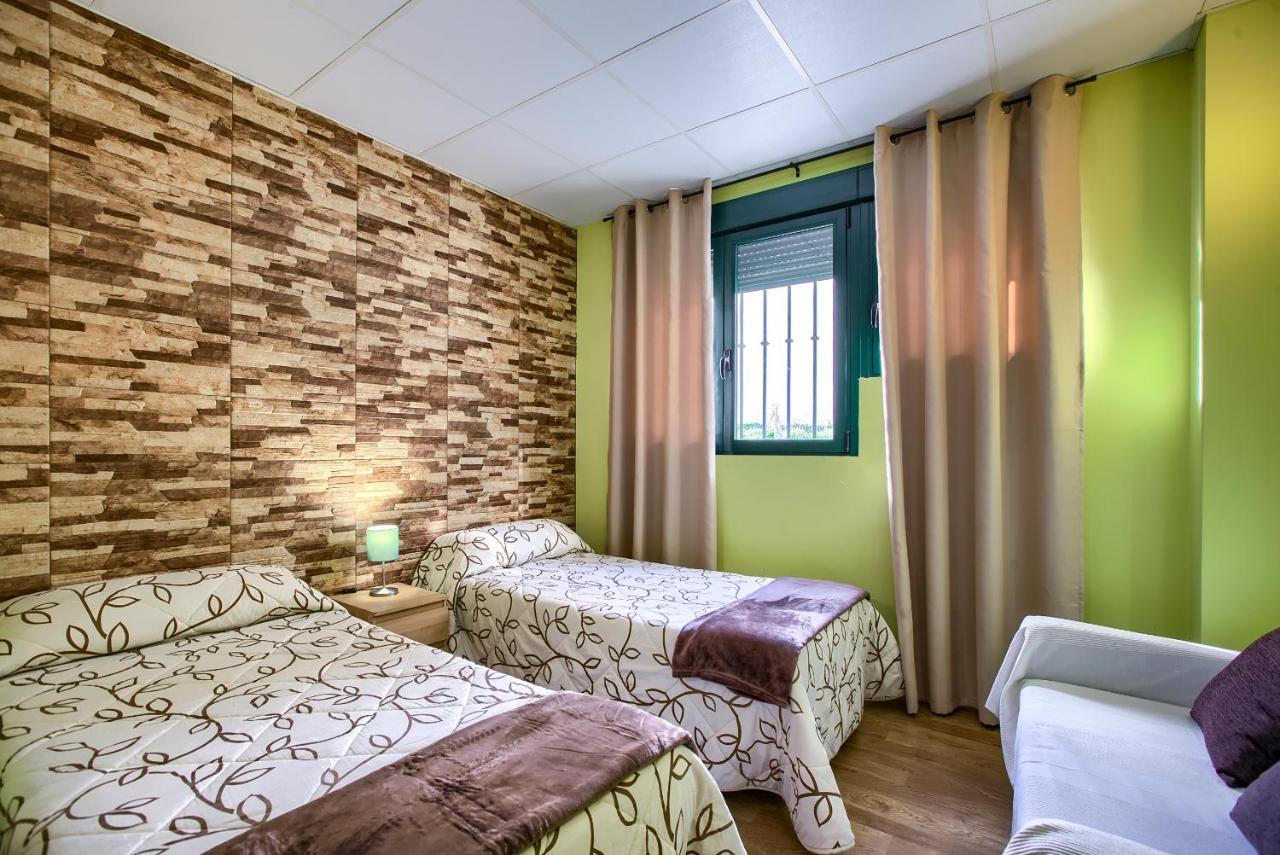 Apartamentos Barajas Madrid Bagian luar foto