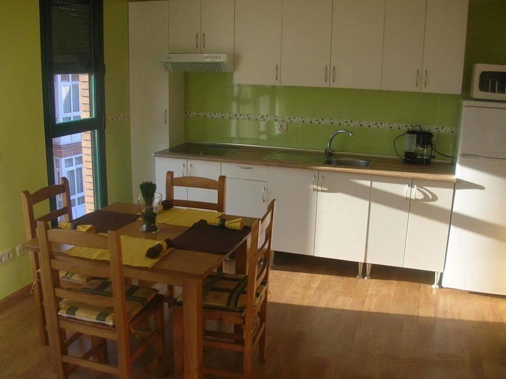 Apartamentos Barajas Madrid Bagian luar foto